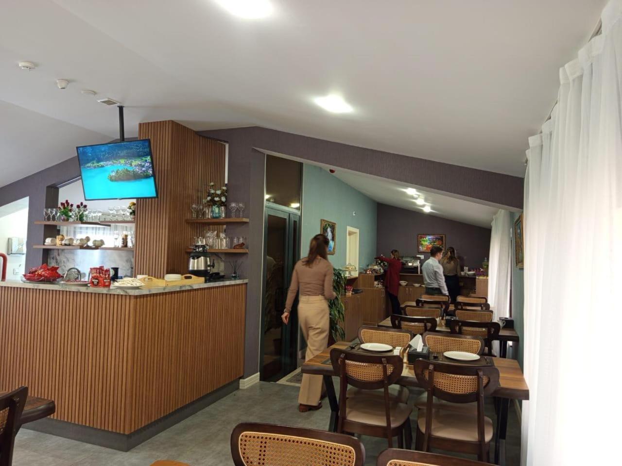 Royal Meridien Hotel Baku Bagian luar foto