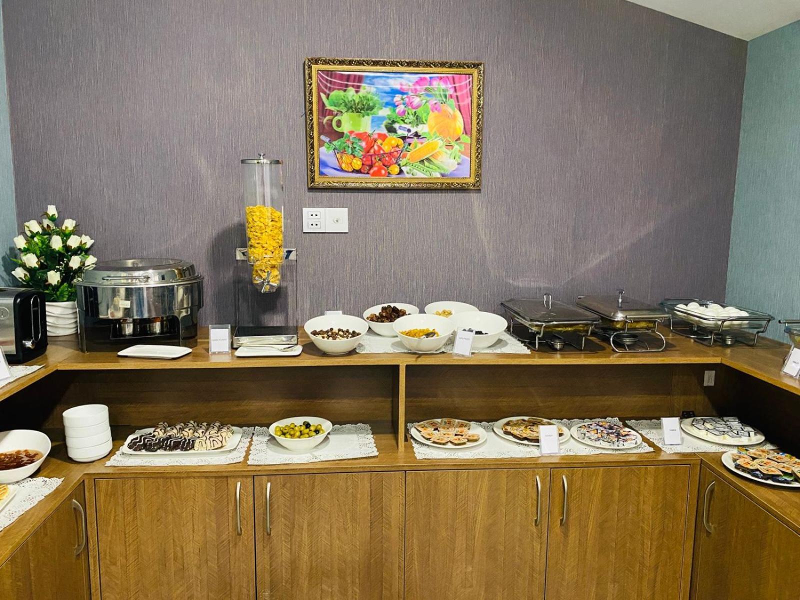 Royal Meridien Hotel Baku Bagian luar foto